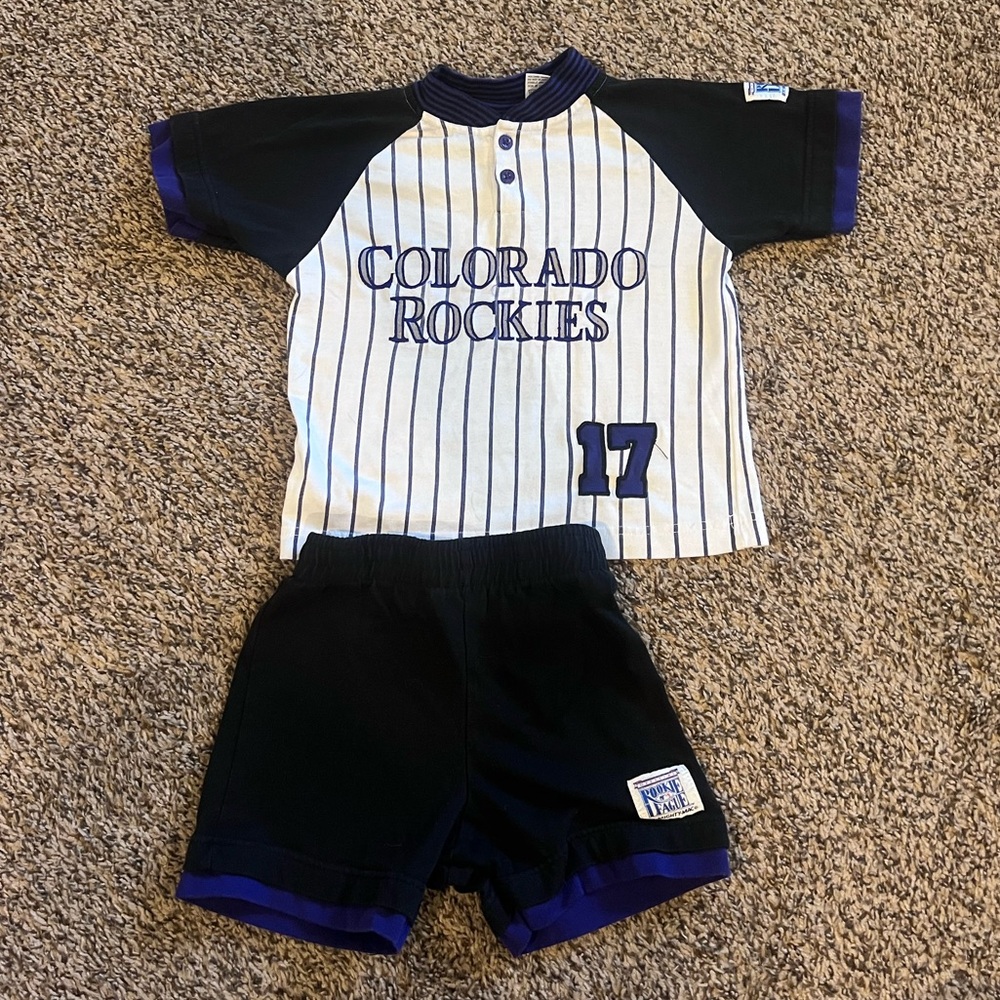 Vintage 90s Colorado Rockies Baseball Shirt - Black and White